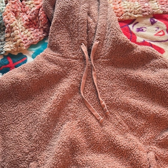 Universal Thread Sweaters - Universal Thread Women's Sweater - Cozy Pink